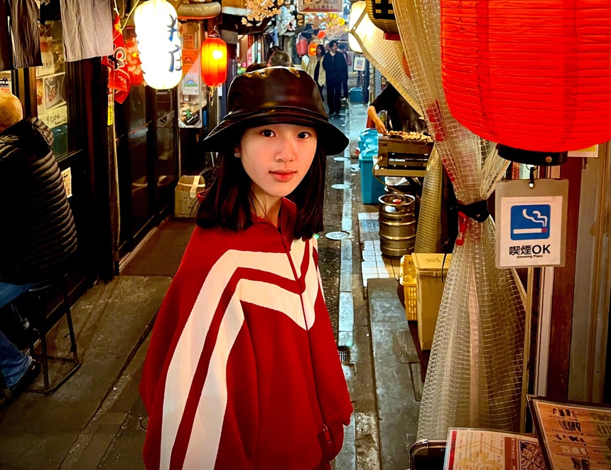 Con gái 'Mỹ nam thần tượng số 1 Đài Loan' Ngô Tôn khiến cộng đồng mạng 'choáng' với chiều cao trên 1m7 dù chỉ mới 13 tuổi  - Ảnh 3